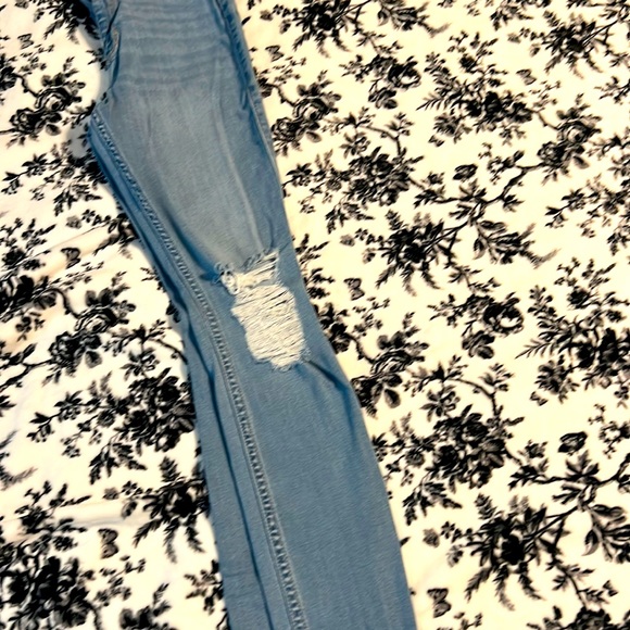 Hollister high-rise Jean legging. - Picture 1 of 2
